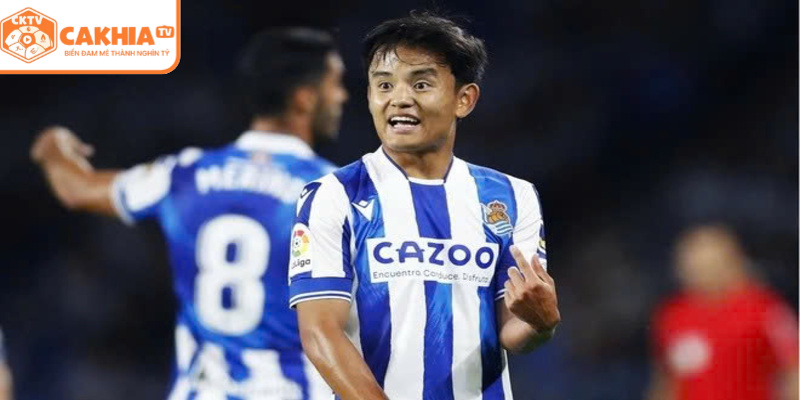 Takefusa Kubo ăn mừng bàn thắng trong màu áo Real Sociedad